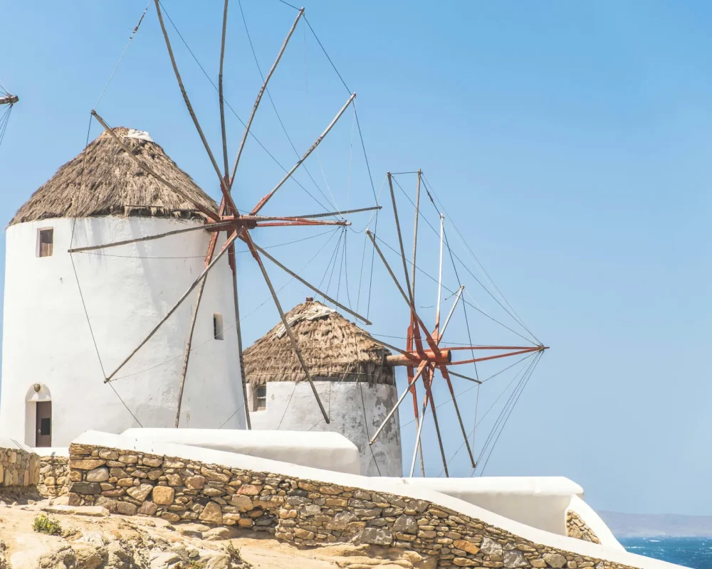mykonos-aktoploika365.gr